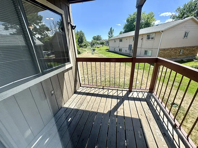 4501 Boardwalk Dr #G — Photo 1