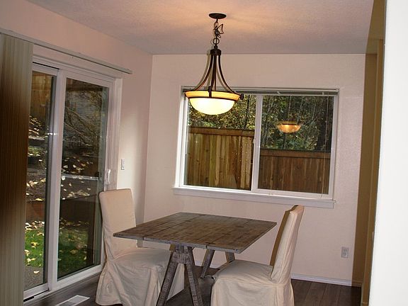 3rd image of 13160 SW Creekshire Dr