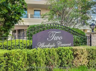 2 Aberfoyle Cres N #901, Toronto, ON M8X 2Z8