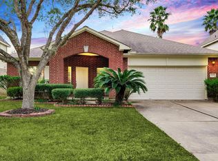 3402 Pebble Beach Ln, Pearland, TX 77584