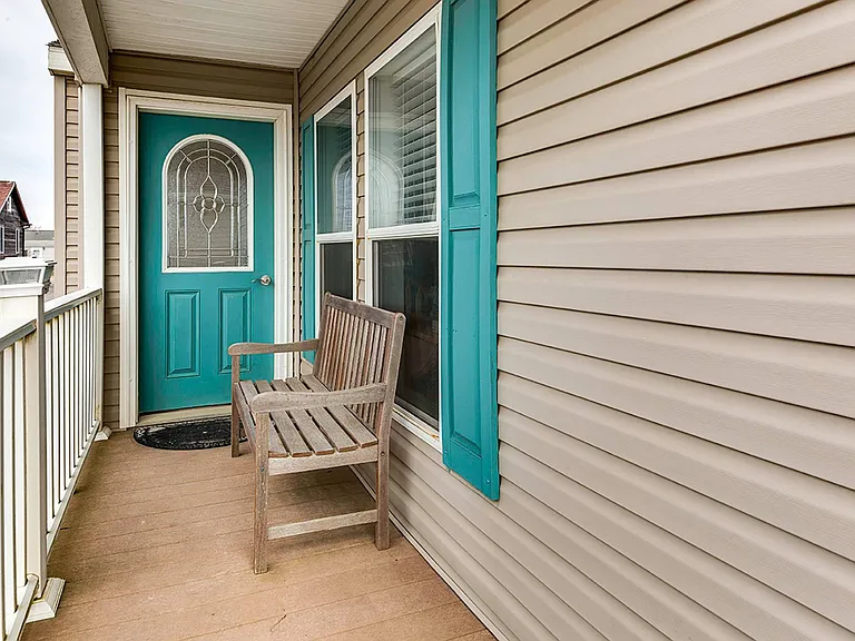 100 Deforest Rd #302 — Photo 12