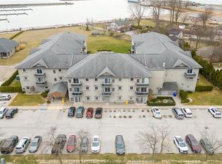 44 Robson Rd #216, Leamington, ON N8H 5E4