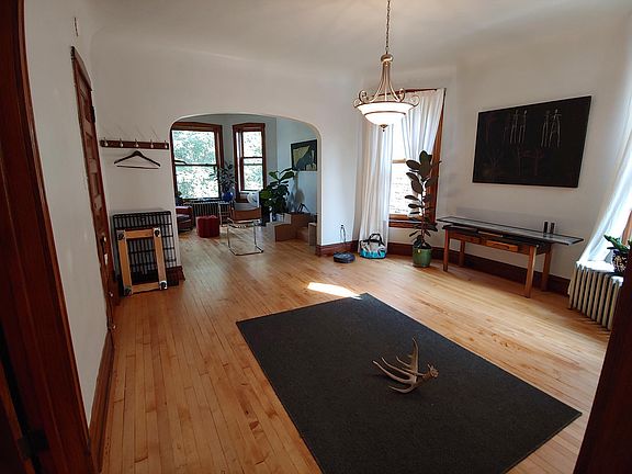 2nd image of 2508 N Richmond St #2