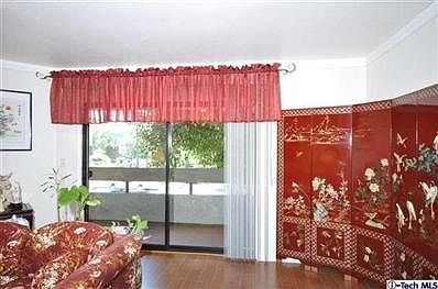 3rd image of 401 E California Blvd APT 101