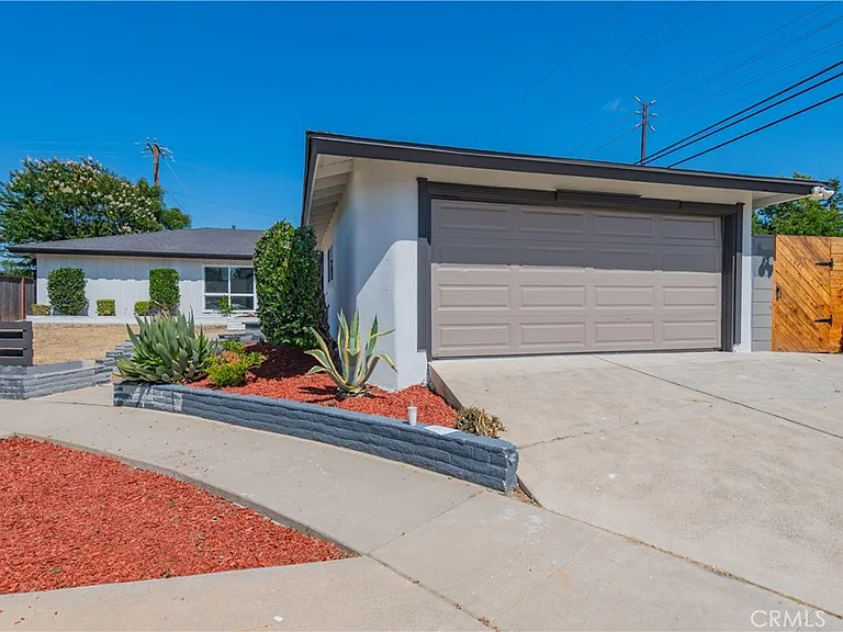 3202 Montana Ave — Photo 31