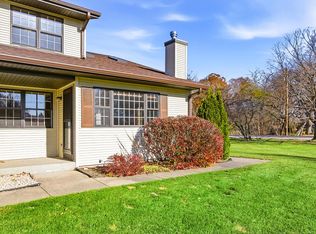 N6959 Rock Lake Rd APT 1, Lake Mills, WI 53551