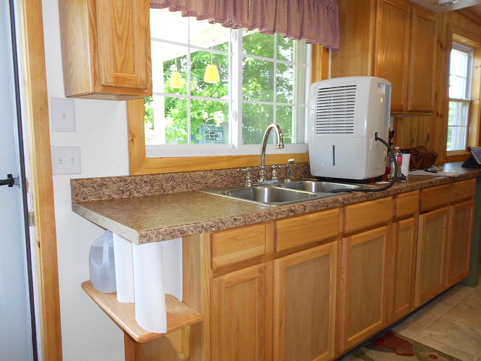 2nd image of 115 Miller Flats Road