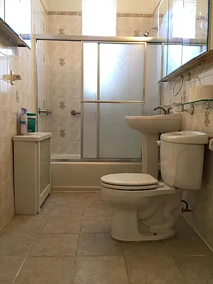 Rented by Wolf Brokerage LLC | media 35