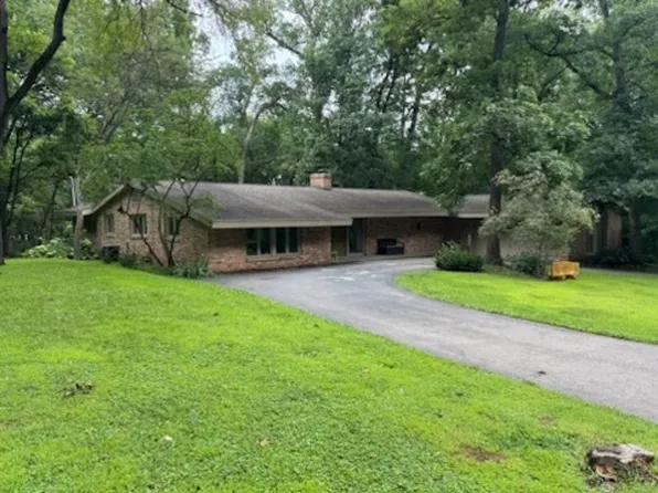 17150 Timber Dr, Sterling, IL 61081