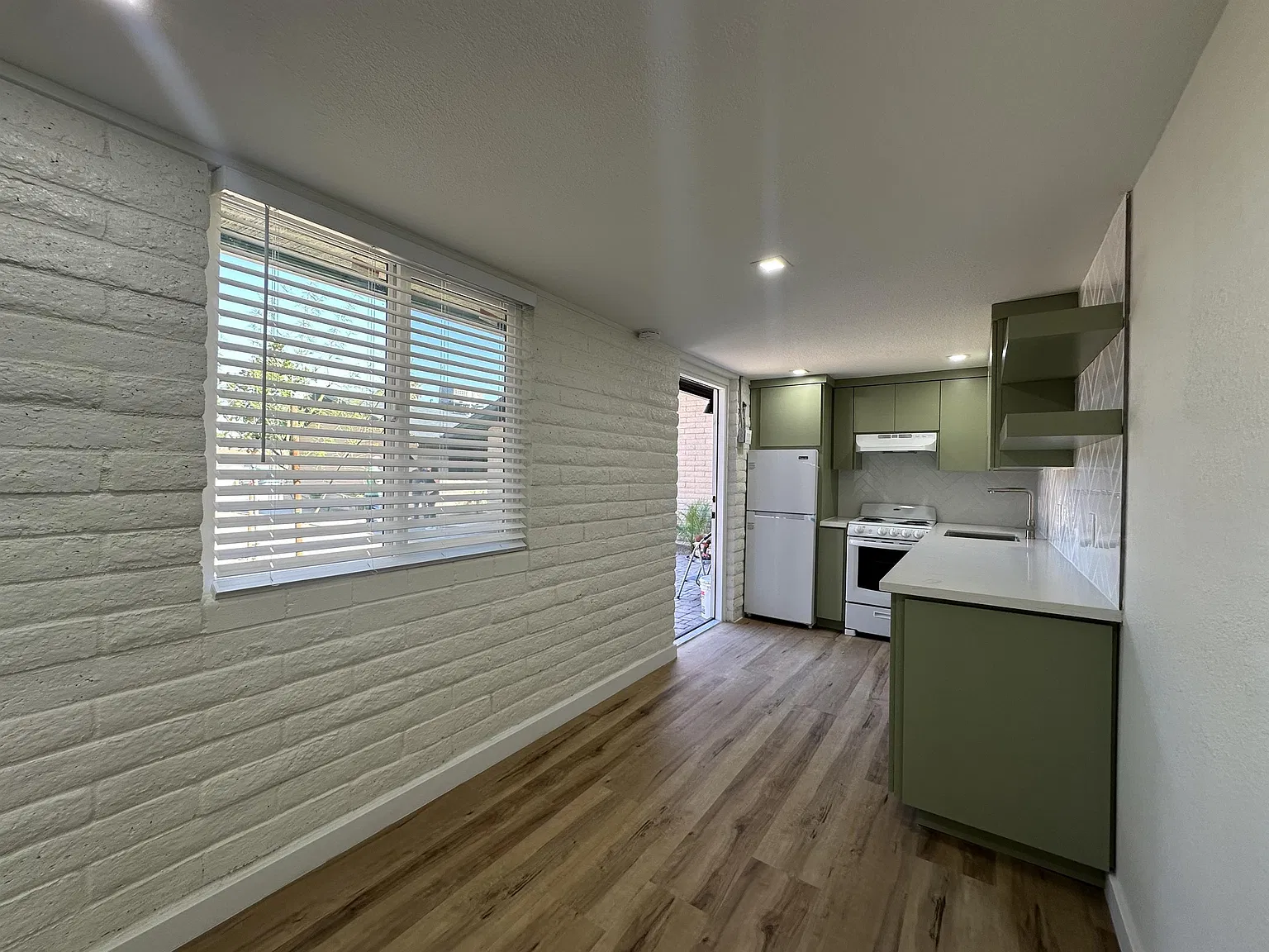3230 N 66th Pl — Photo 4