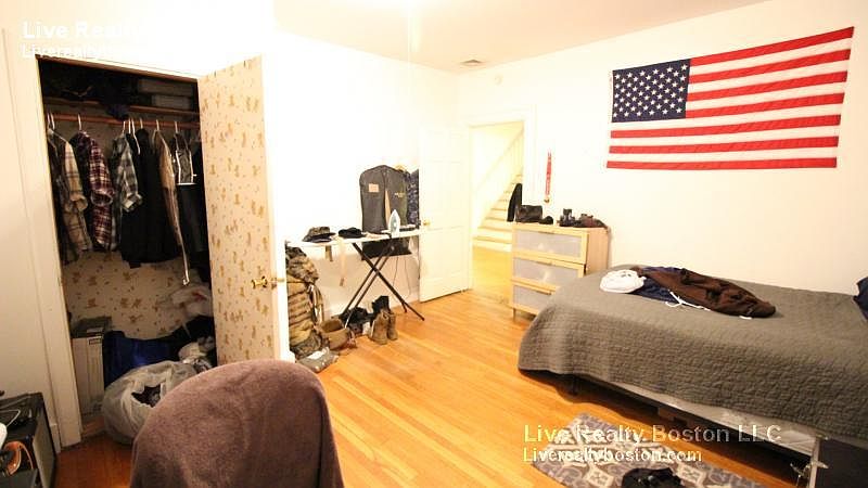 2nd image of 31 Verndale St