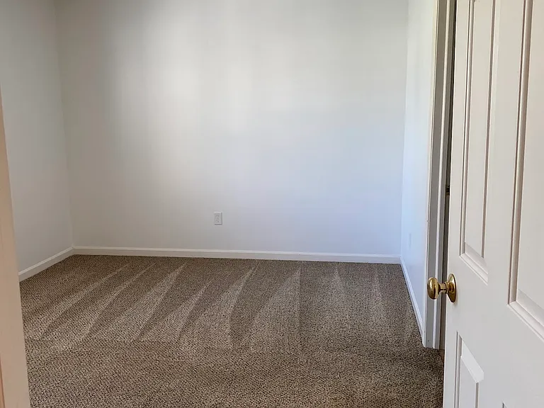N Glen Oak Dr — Photo 12