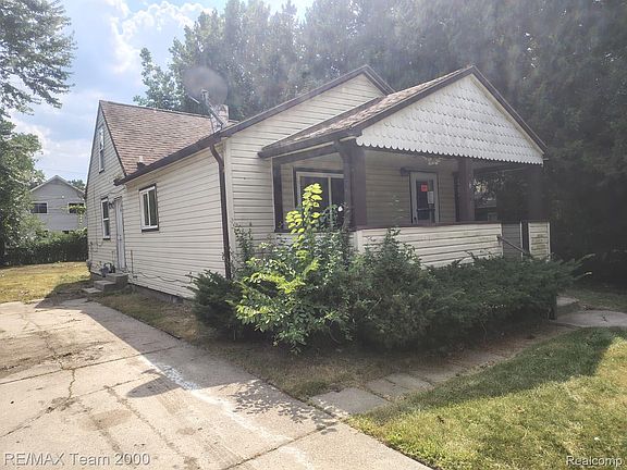 2nd image of 20890 Ridgemont Rd