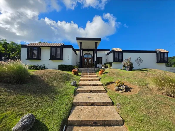 60010 CALLE PINO, URB. BOSQUE DORADO #60010, DORADO, PR 00646