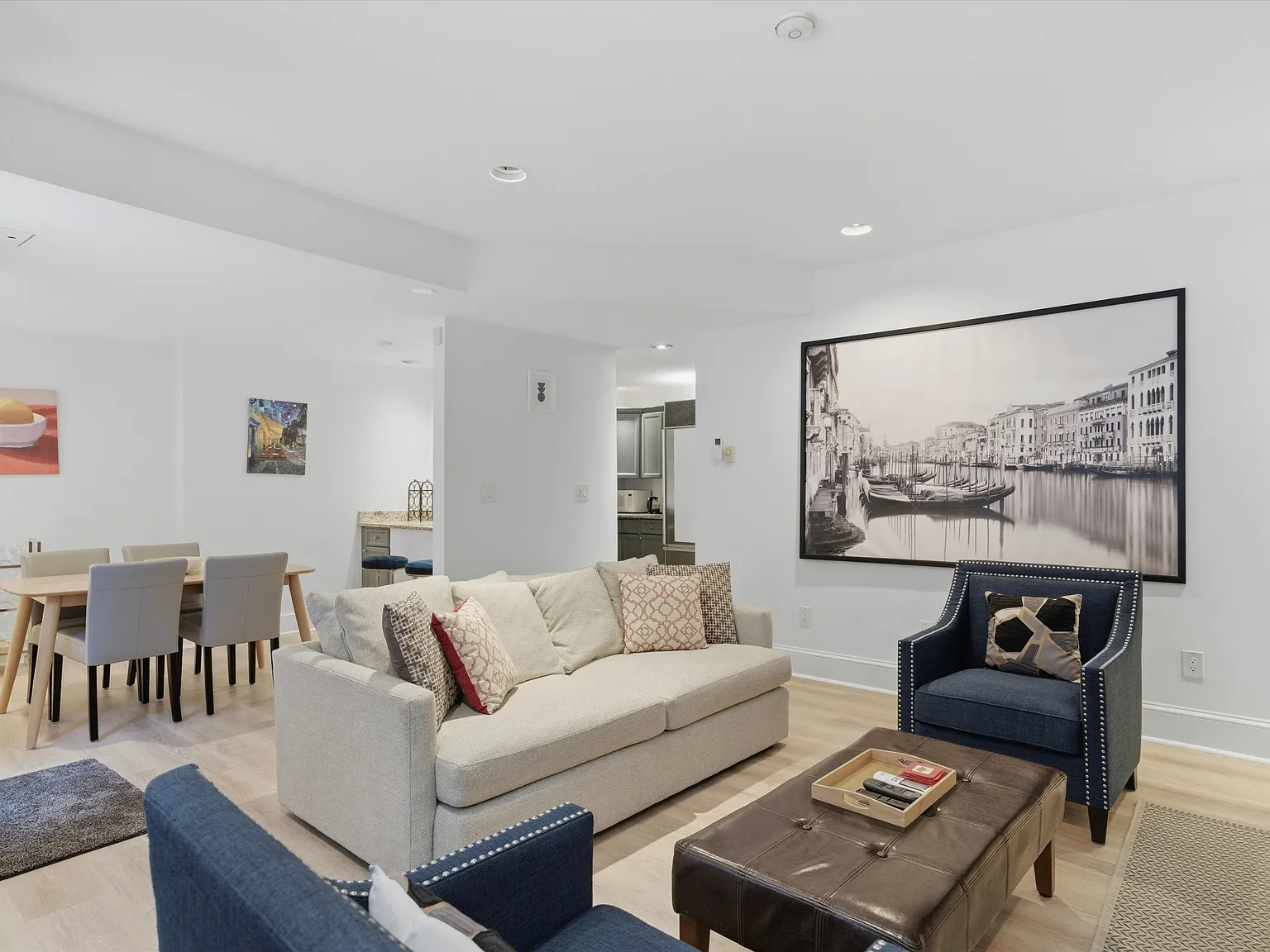 1 bed, 1000 sqft, $4,750 — Photo 1