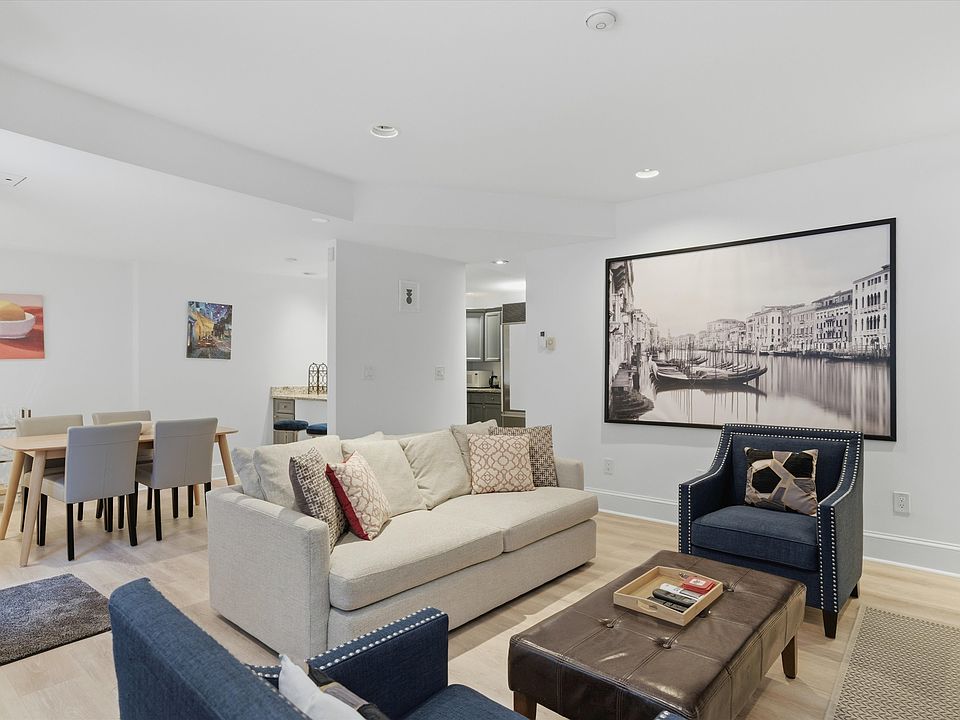 1st image of 434 Marlborough St #B