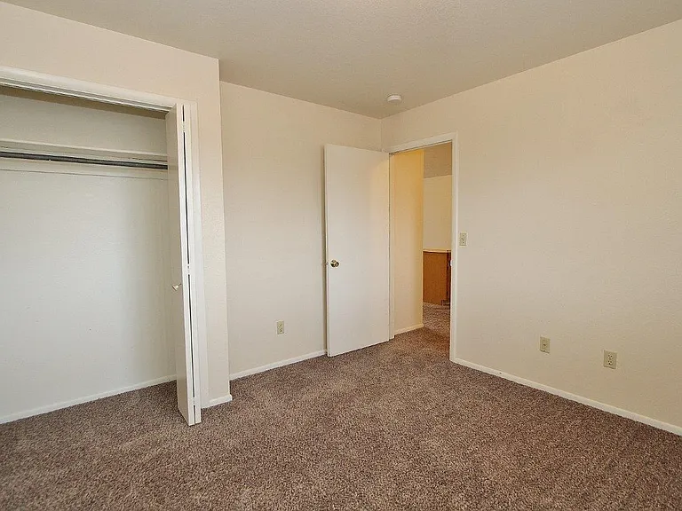 551 N Moffatt Ave #7 — Photo 12