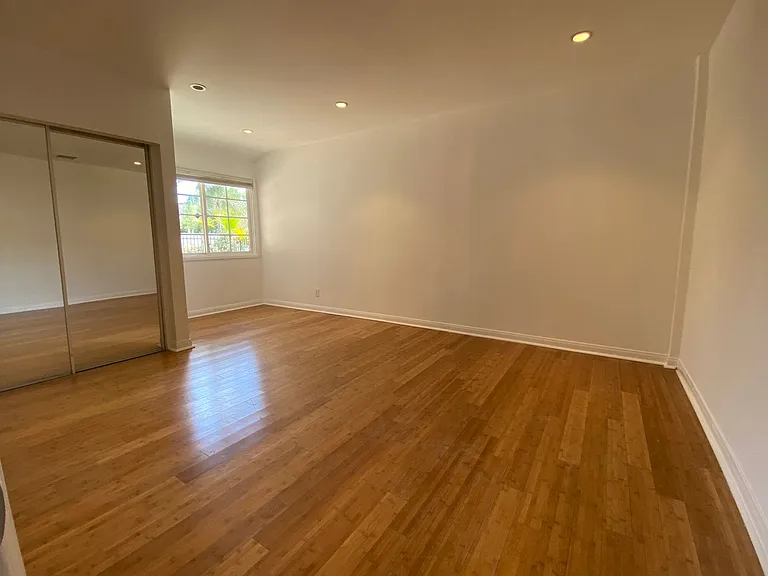 5729 Lake Lindero Dr — Photo 13