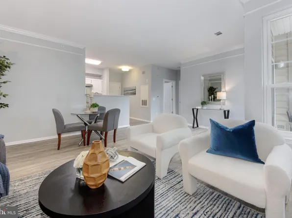 1600 Spring Gate Dr Unit 2406, Mc Lean, VA 22102