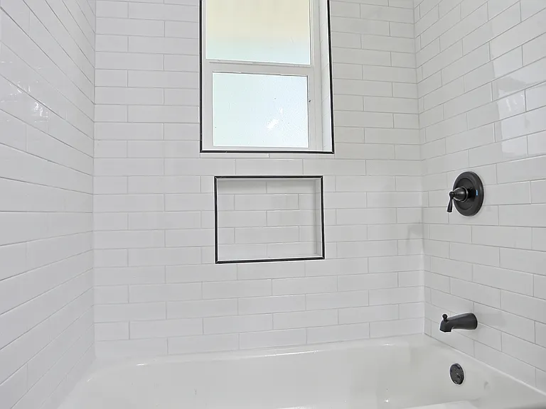 704 Natchez River Cir — Photo 14