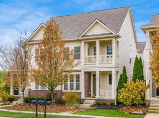 6681 Hobbs Landing Dr E, Dublin, OH 43017