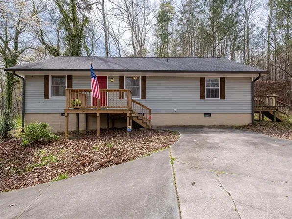 6 Silver Hills Rd SE, Silver Creek, GA 30173