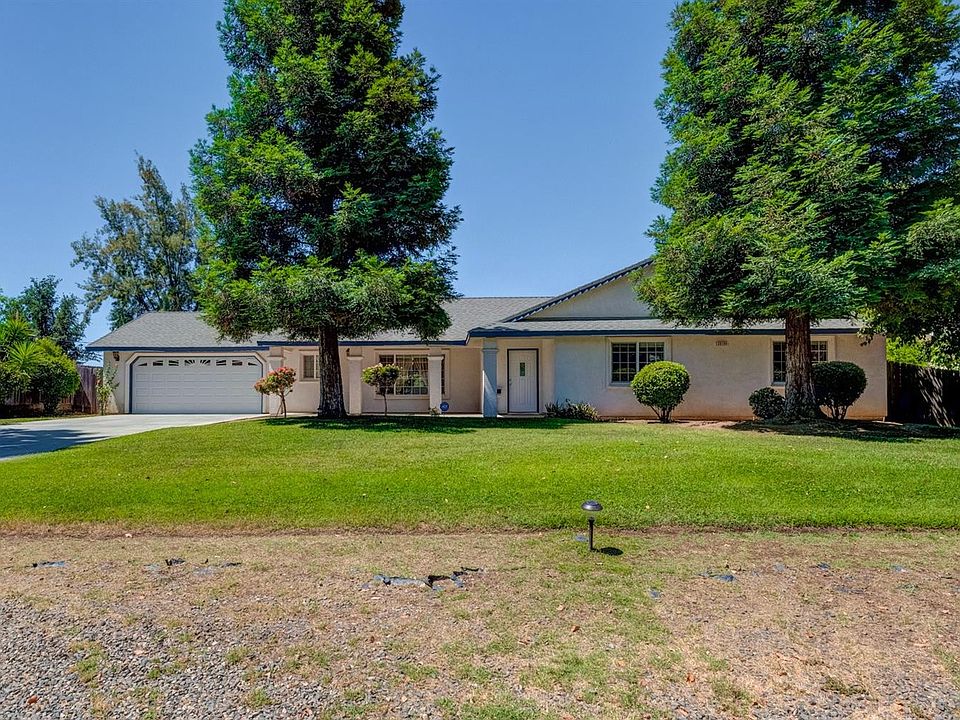 1st image of 26184 Wayside Dr