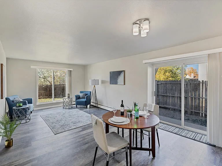 4390 Loomis Ave #A — Photo 7