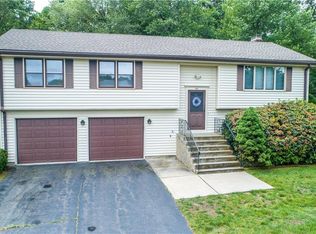 40 Lindsay Ln, Glastonbury, CT 06033