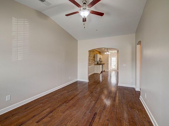 5th image of 1040 Charlie Daniels Pkwy APT 184