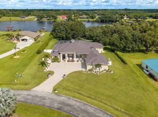 5272 River Blossom Ln, Labelle, FL 33935