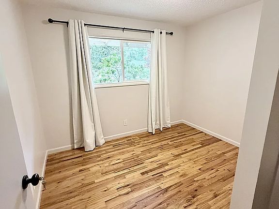 5th image of 1512 SE 179th Ave