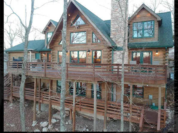 1506 S Lake Sherwood Dr, Marthasville, MO 63357