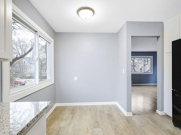 2nd image of 2611 Buchanan St NE #1