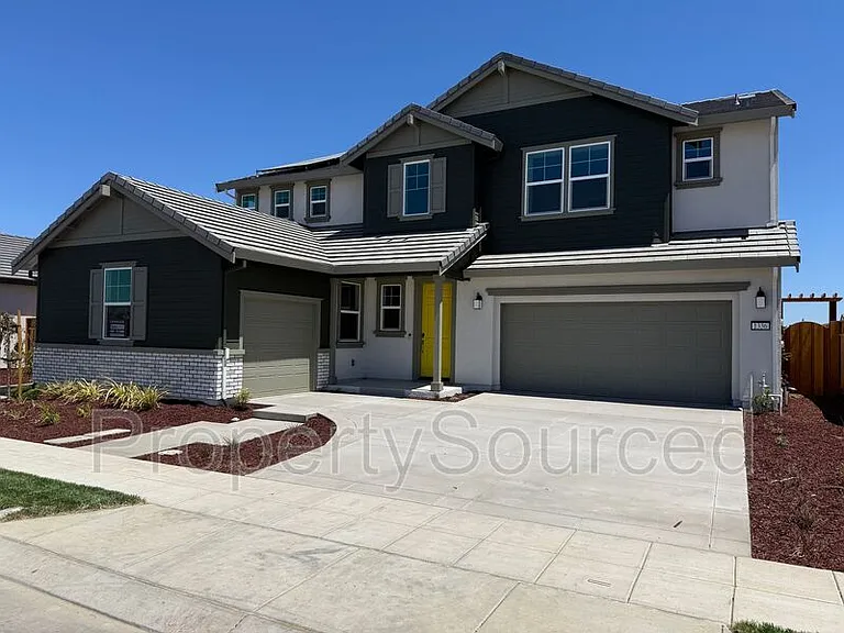 1336 N Martorella Ave — Photo 2