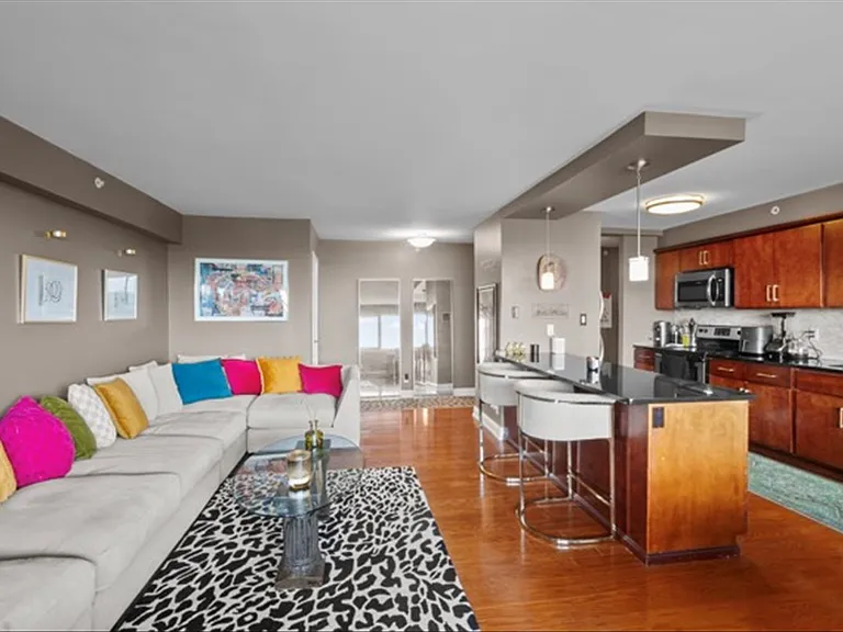 60 Parkway Dr E #12A — Photo 19