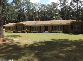 1622 Burton Wood Dr, Foley, AL 36535
