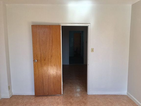2nd image of 21 Monroe St APT 5A