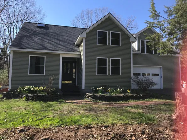 84 Guinea Rd #1, Kennebunkport, ME 04046