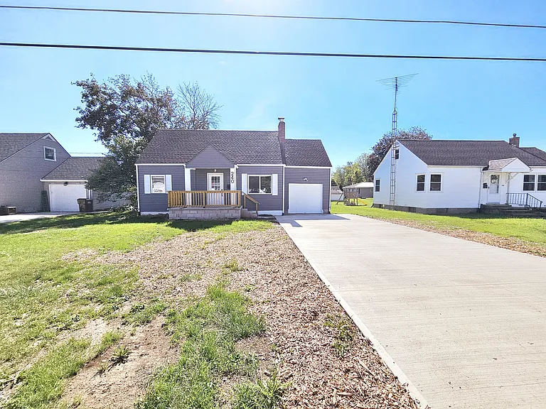 240 Adamson St — Photo 22