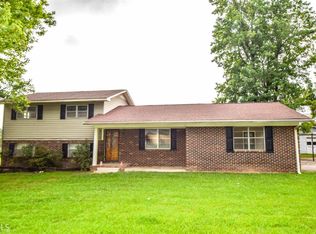 4 Leisure Dr NW, Rome, GA 30165