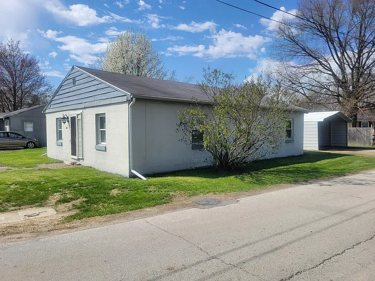 12264 Roosevelt Blvd — Photo 4