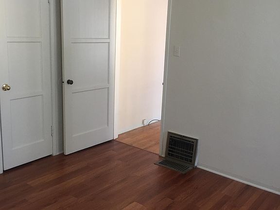 2nd image of 3921 Ocean View Blvd #1/4