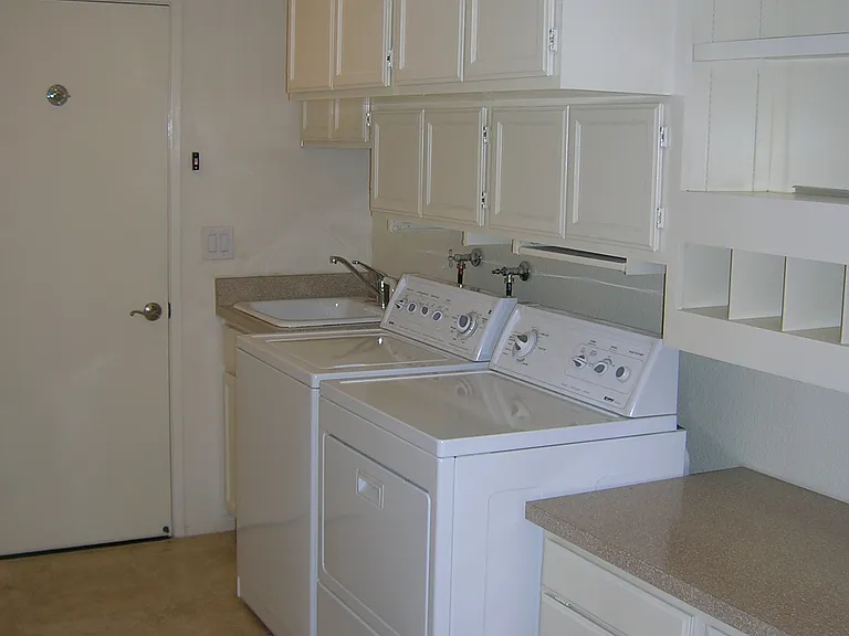 151 Avenida Las Palmas — Photo 18