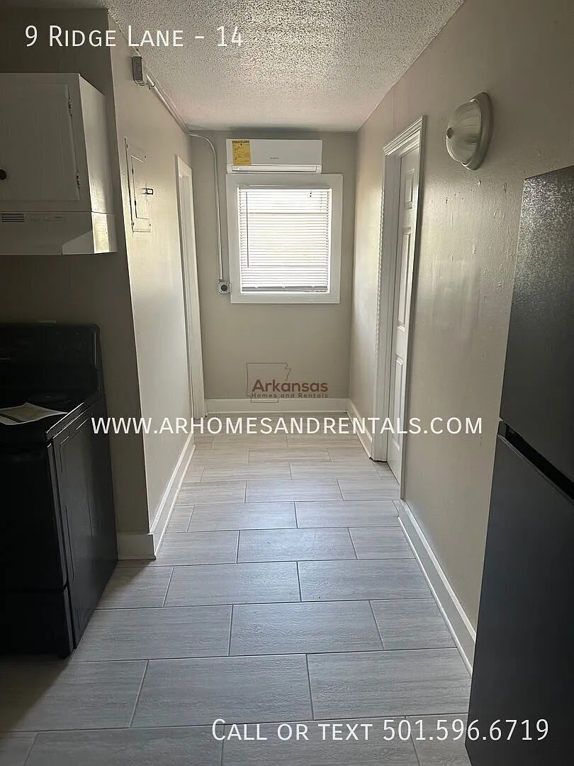 Pinnacle View Apts. | 2 Bedrooms | 1 Bathroom | 1/2 Off First Month's Rent — Photo 4
