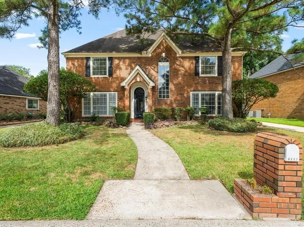4111 Rock Springs Dr, Kingwood, TX 77345