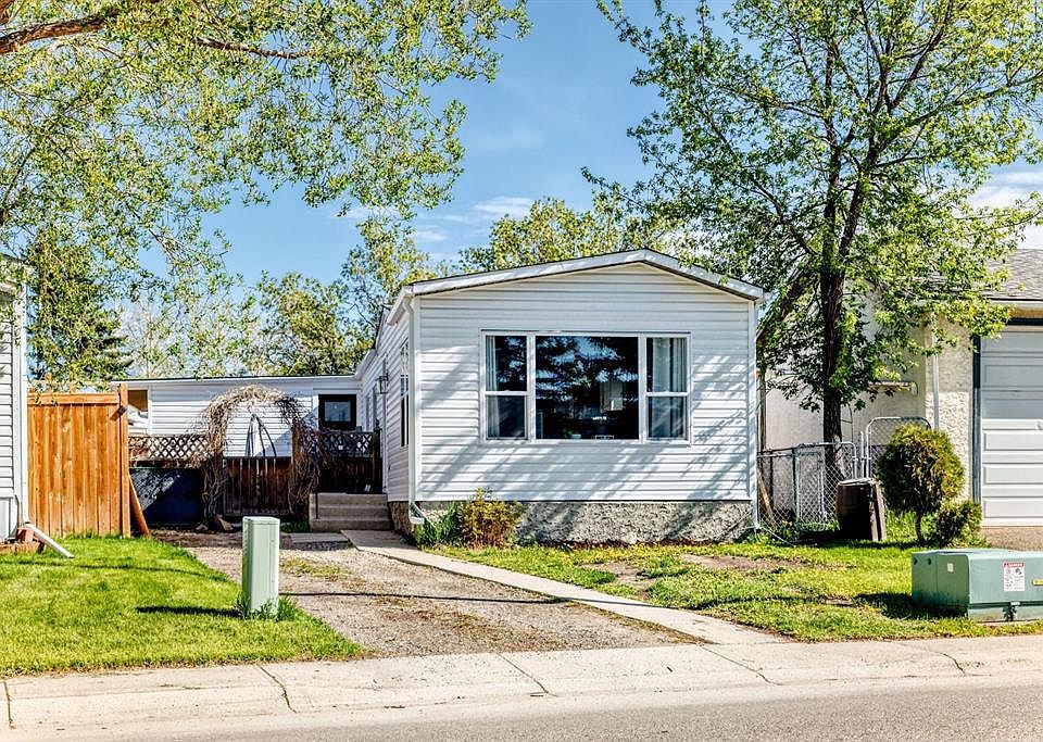 1st image of 124 S Big Springs Dr SE