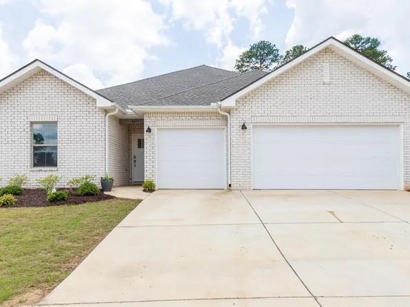 6017 Margie Collins Dr, Owens Cross Roads, AL 35763
