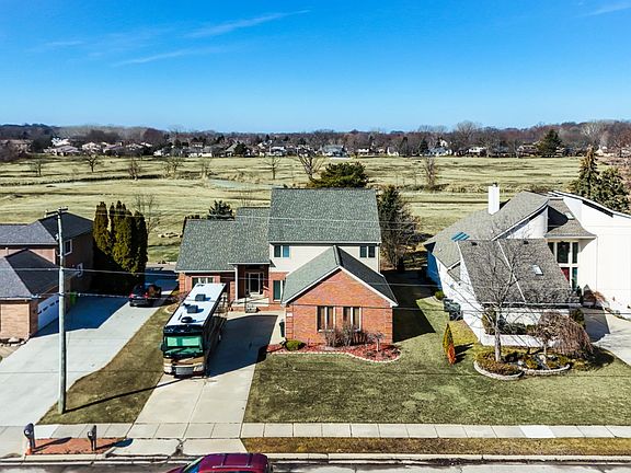 5th image of 51553 Baker Rd