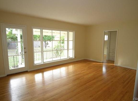 2nd image of 3213 Marwick Ave